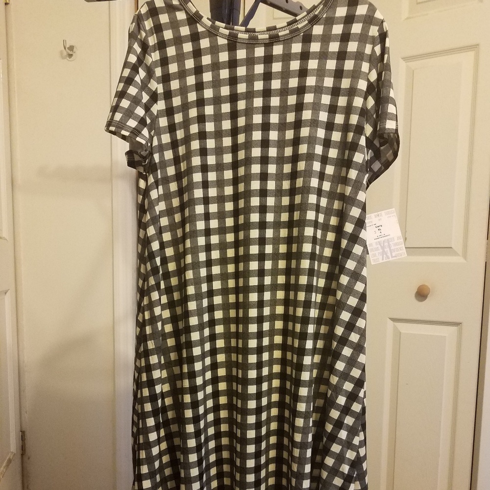 Lularoe XL Plaid Carly